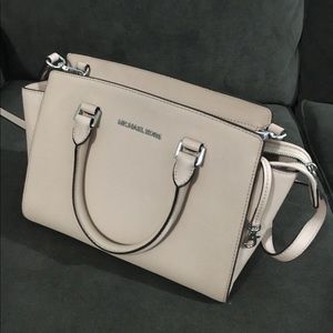Michael Kors Satchel (Light Pink)